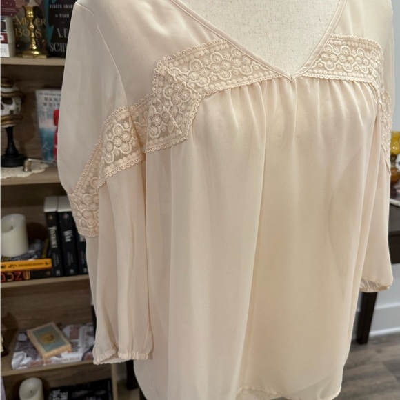 LAUREN CONRAD | Elegant Cream Blouse Small - Picture 2 of 7